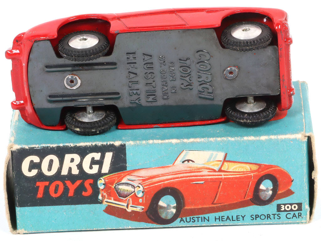 Lot 215 - CORGI TOYS (GB) (1)
