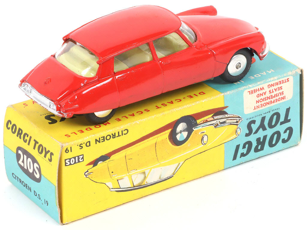 Lot 217 - CORGI TOYS (GB) (1)