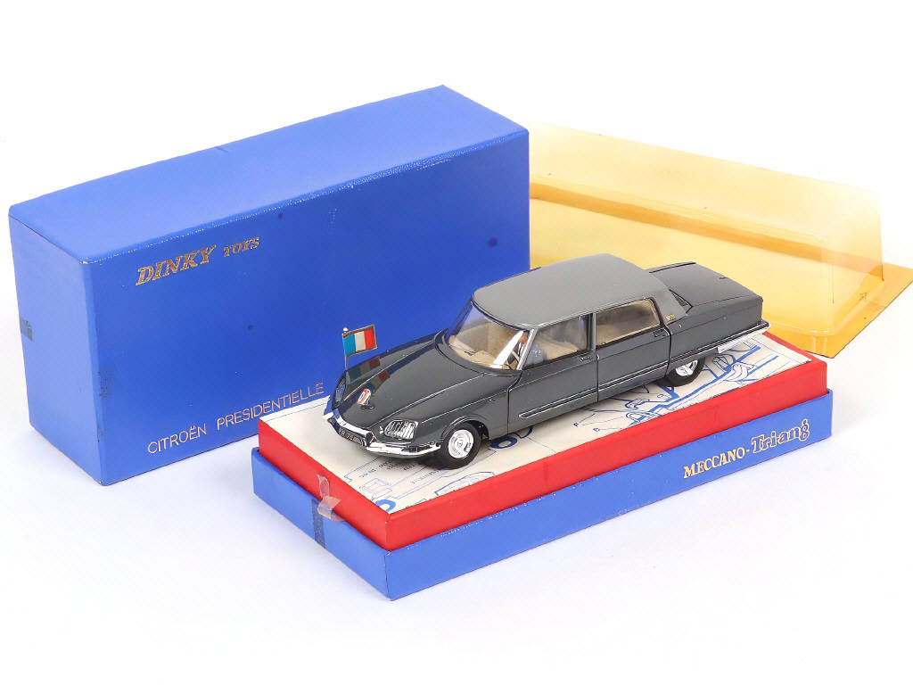 Lot 349 - DINKY TOYS (FRANCE) (1)