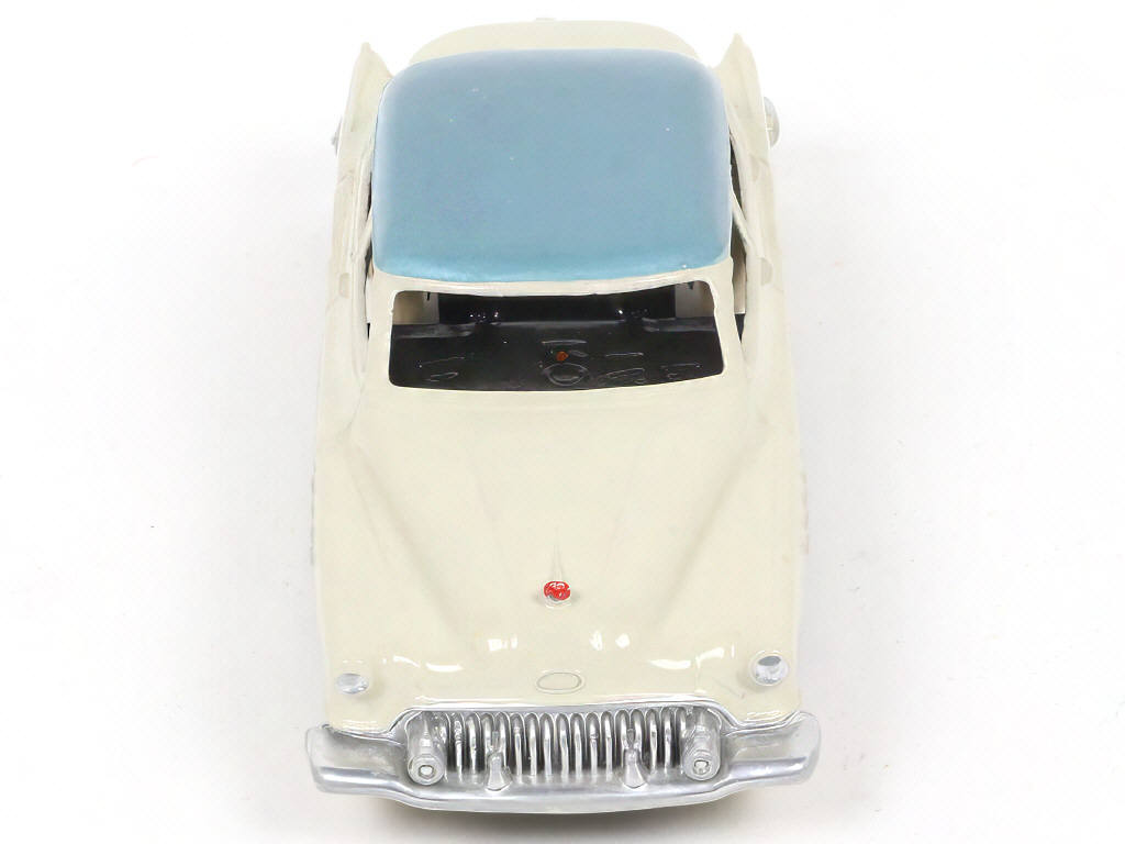 Lot 331 - DINKY TOYS (FRANCE) (1)
