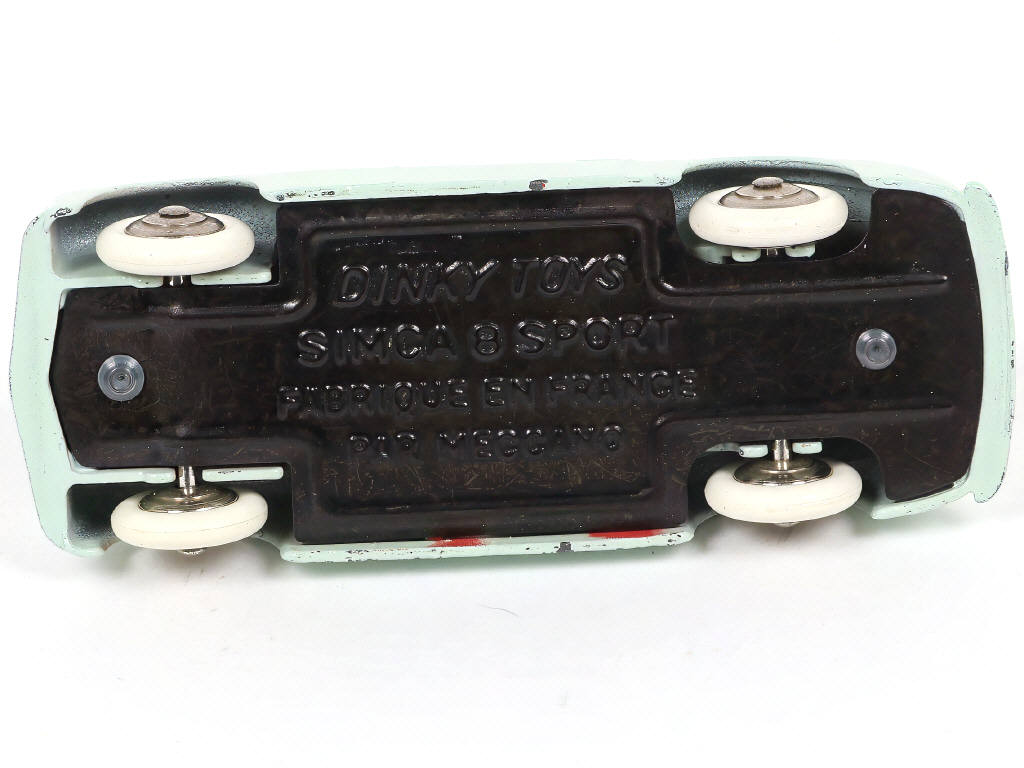 Lot 305 - DINKY TOYS (FRANCE) (1)