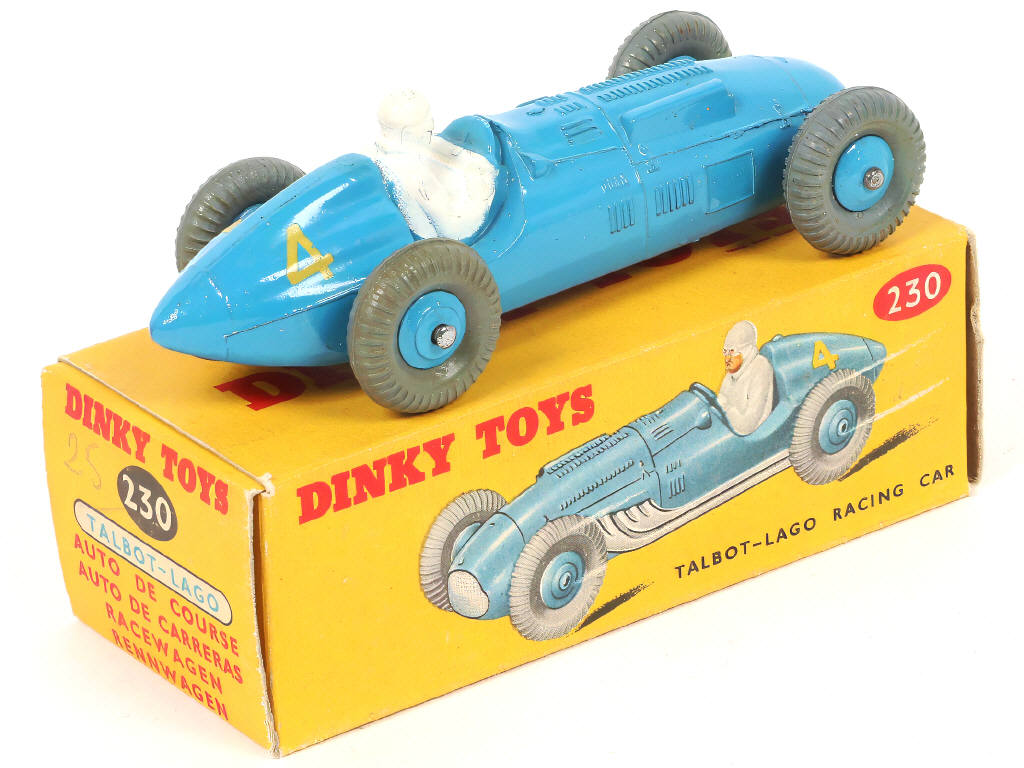 Lot 389 - DINKY TOYS (GB) (1)