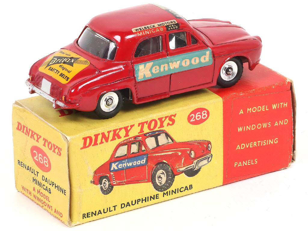 Lot 402 - DINKY TOYS (GB) (1)