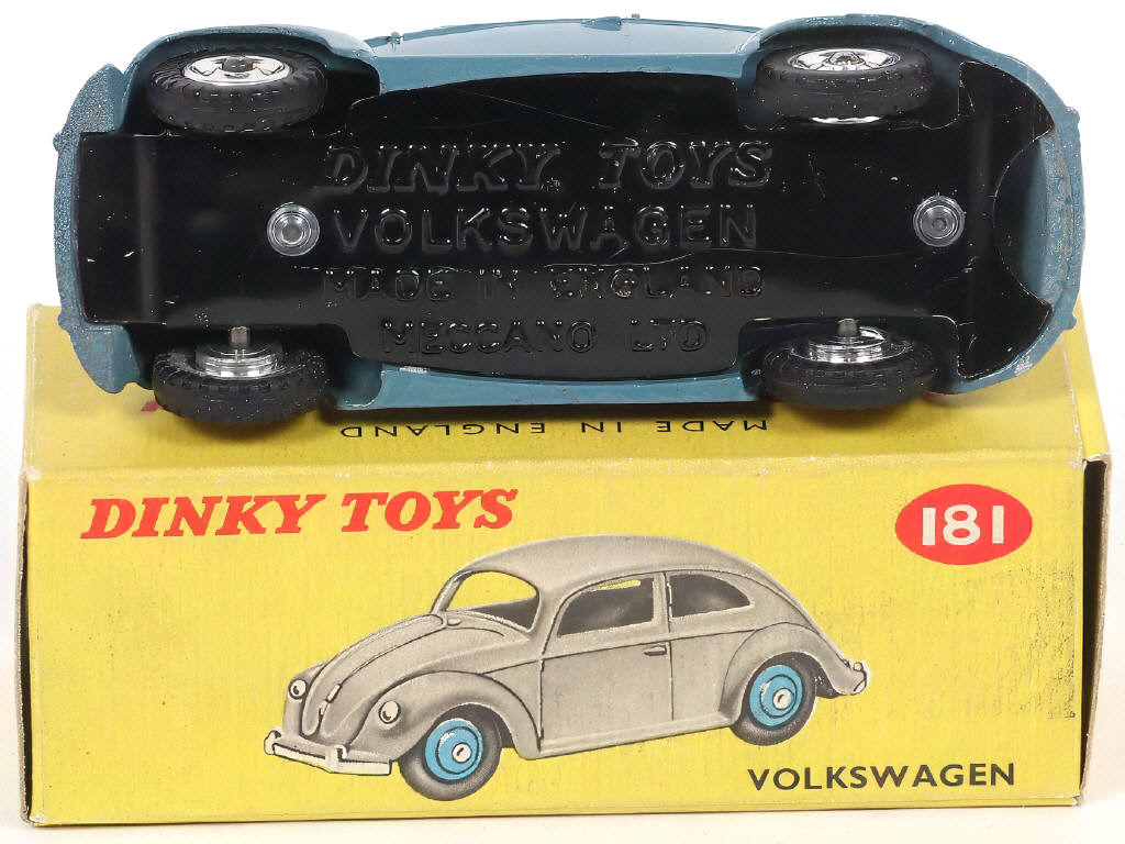 Lot 398 - DINKY TOYS (GB) (1)