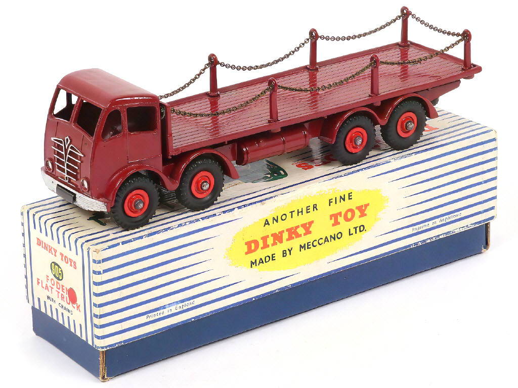 Lot 412 - DINKY TOYS (GB) (1)