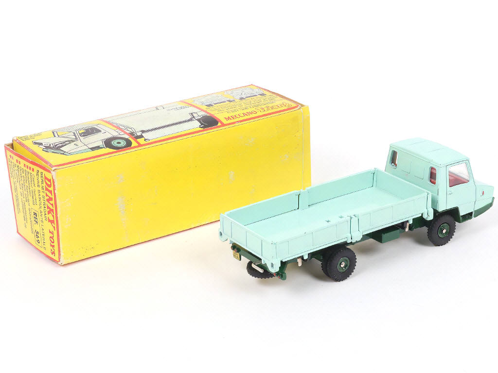 Lot 368 - DINKY TOYS (FRANCE) (1)