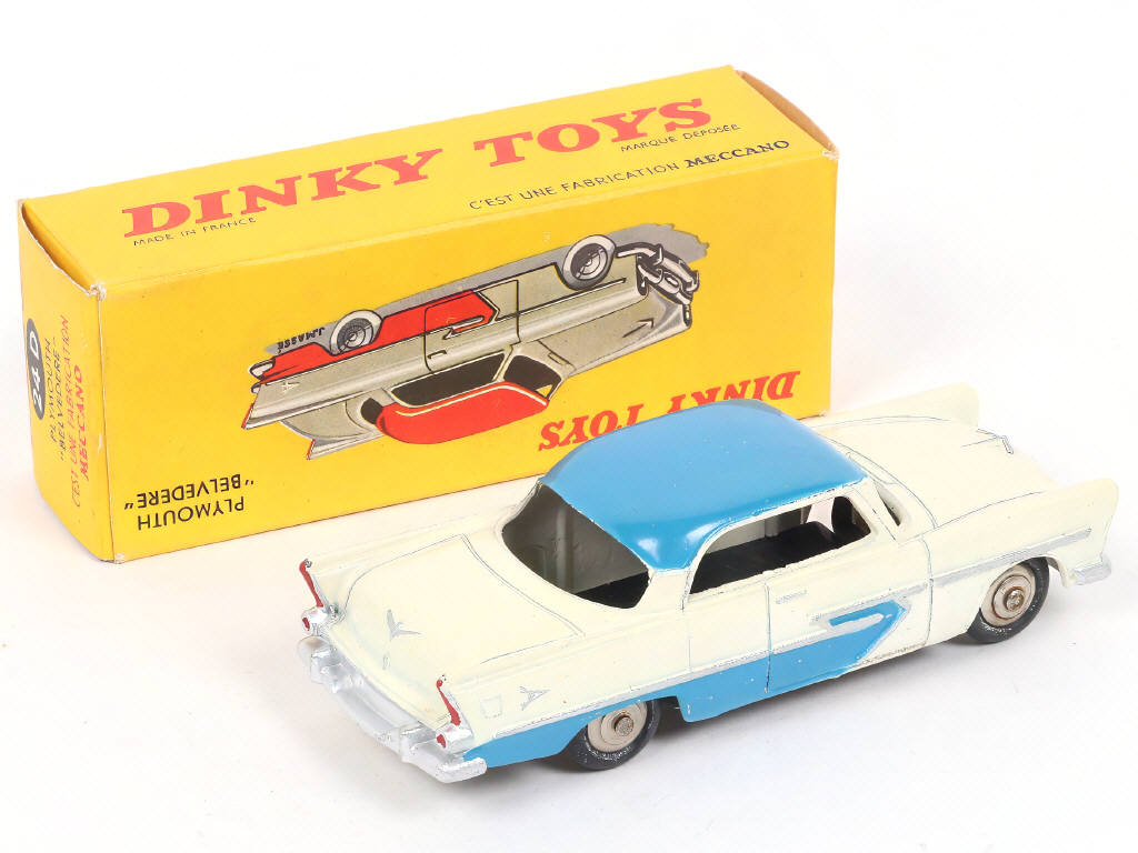 Lot 322 - DINKY TOYS (FRANCE) (1)