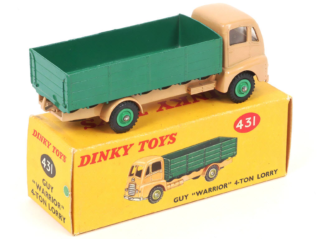 Lot 406 - DINKY TOYS (GB) (1)