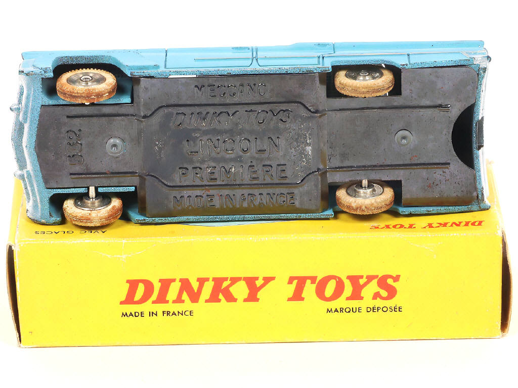 Lot 337 - DINKY TOYS (FRANCE) (1)