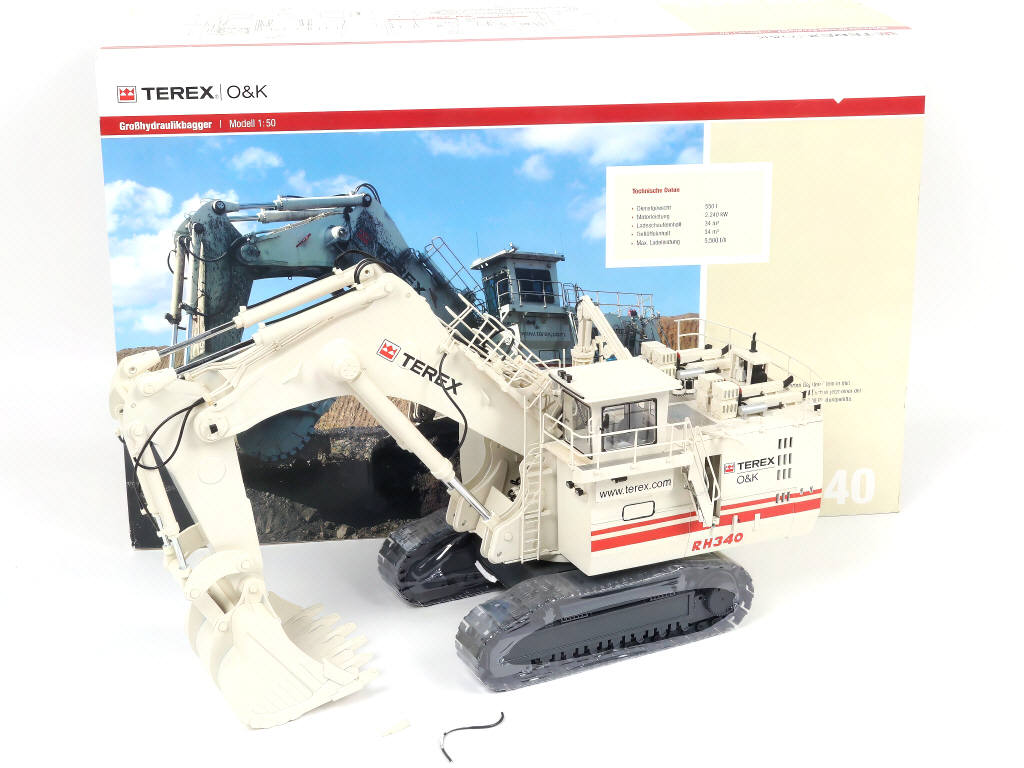 Lot 64 - BRAMI SCALEMODELS (1)