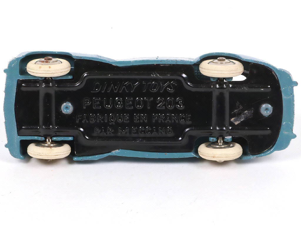 Lot 300 - DINKY TOYS (FRANCE) (1)