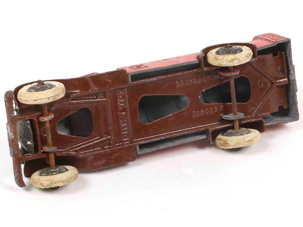 Lot 206 - DINKY TOYS (FRANCE) (1)