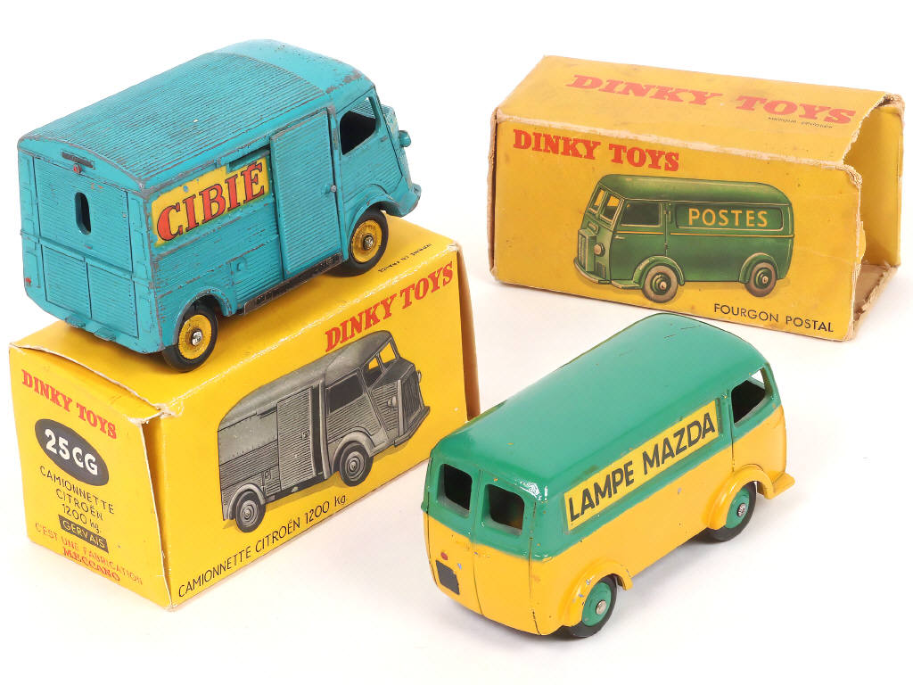 Lot 242 - DINKY TOYS (FRANCE) (2)