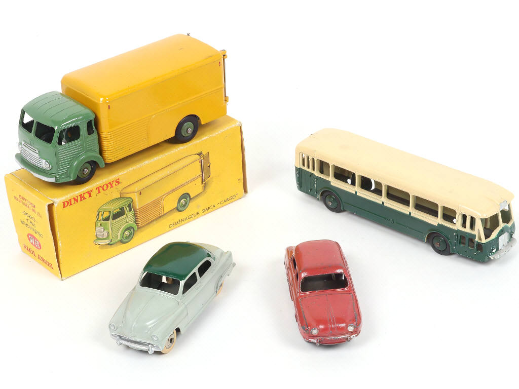 Lot 282 - DINKY TOYS (FRANCE) (4)