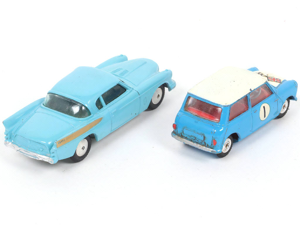 Lot 101 - CORGI TOYS (GB) (2)