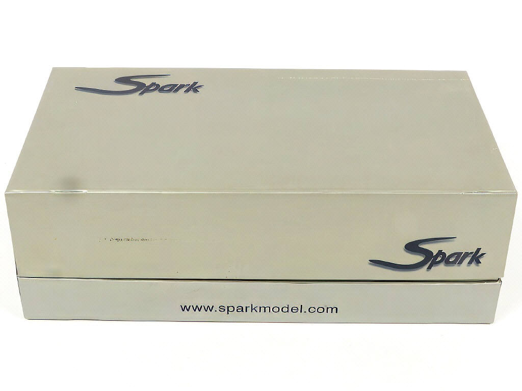 Lot 9 - SPARK (MACAU) (1)