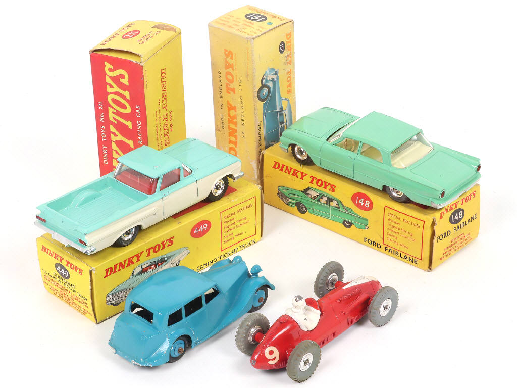 Lot 183 - DINKY TOYS (GB) (4)