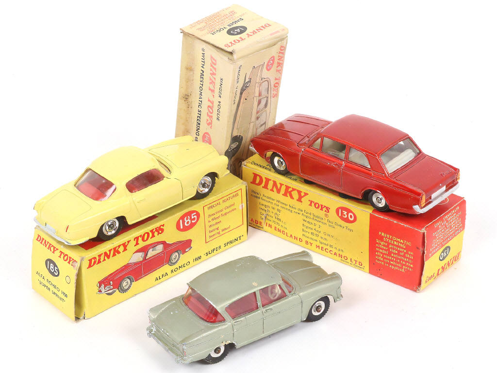 Lot 182 - DINKY TOYS (GB) (3)