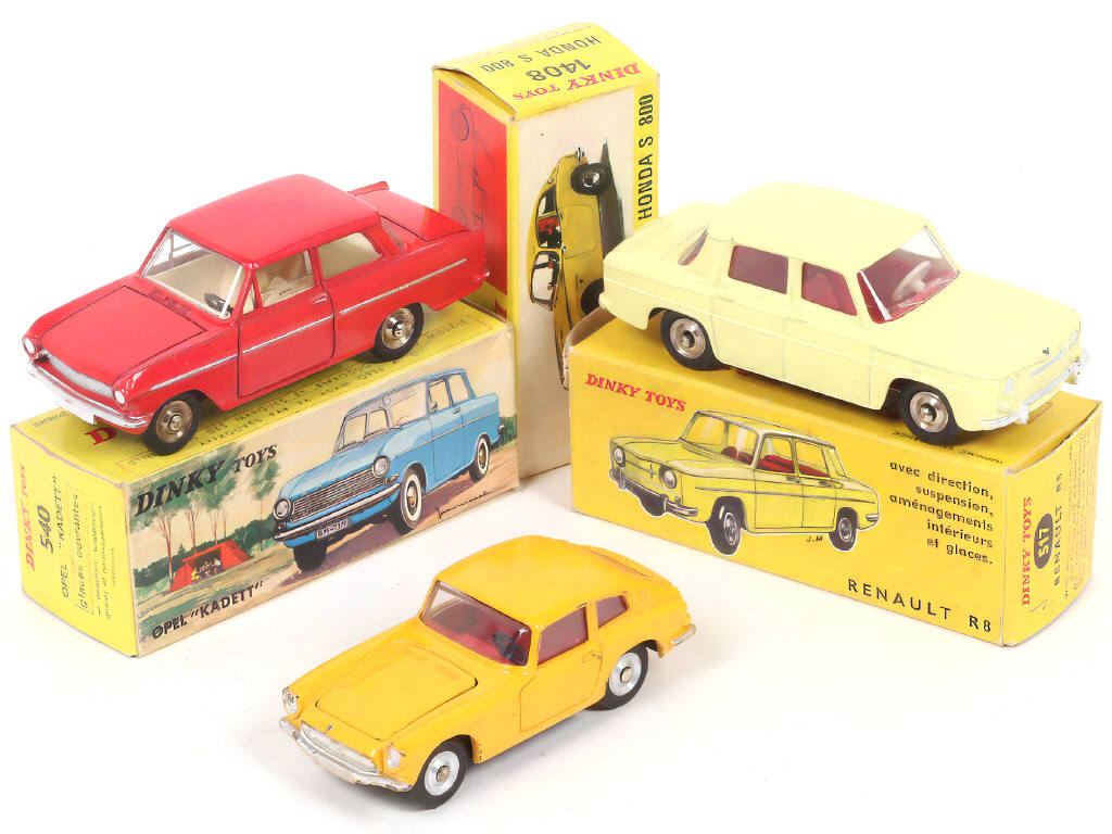 Lot 264 - DINKY TOYS (FRANCE) (3)