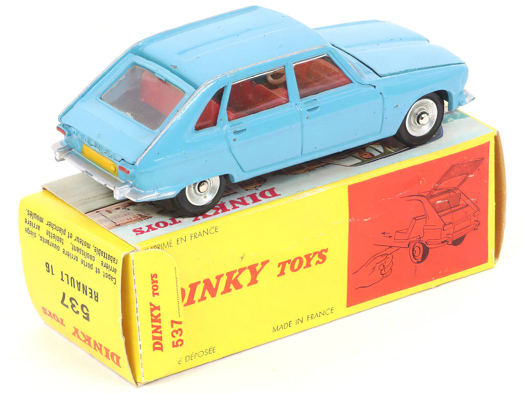 Lot 224 - DINKY TOYS (FRANCE) (1)
