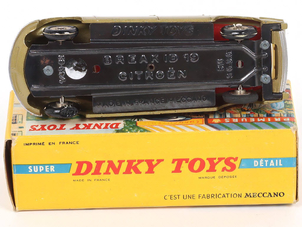 Lot 225 - DINKY TOYS (FRANCE) (1)