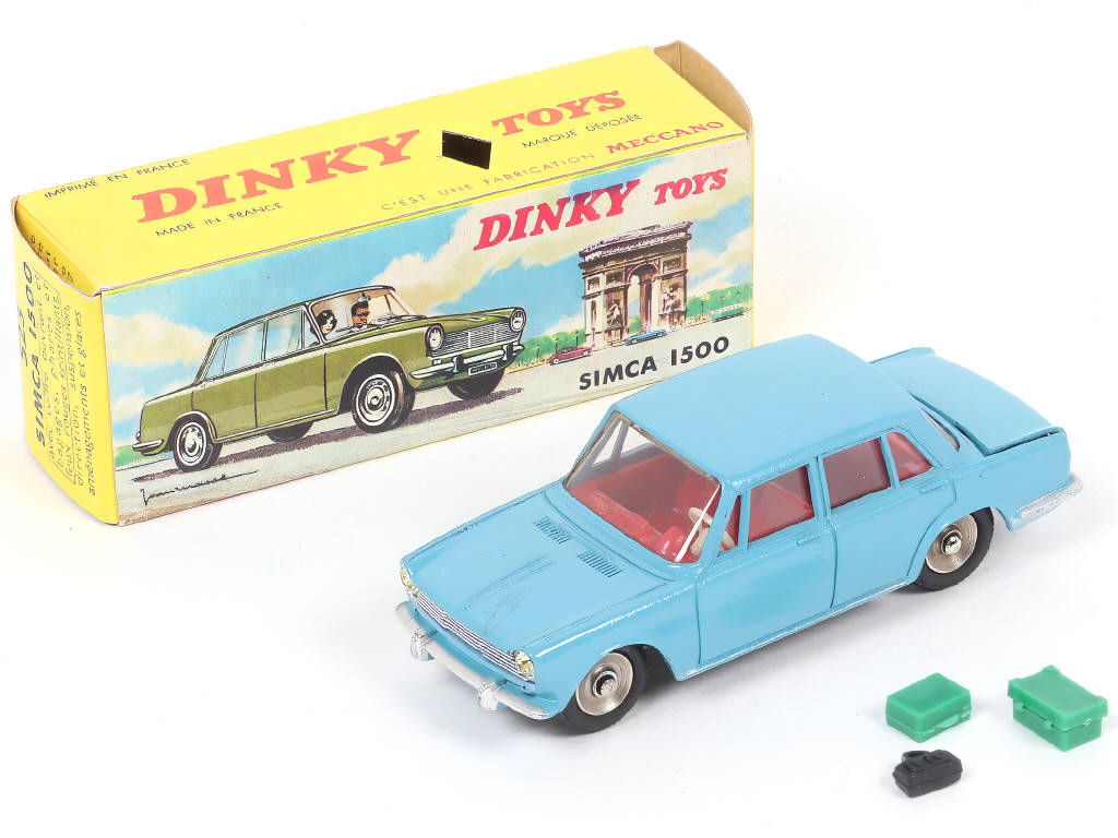 Lot 220 - DINKY TOYS (FRANCE) (1)