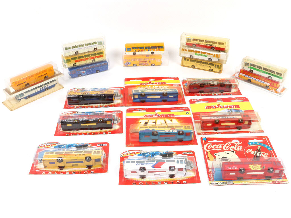 Lot 193 - MAJORETTE (FRANCE) (21)