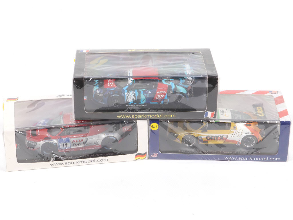 Lot 72 - SPARK (MACAU) (3)