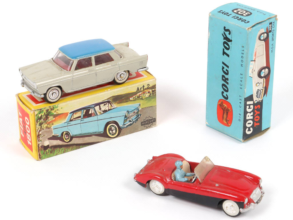 Lot 148 - DIVERS (2)