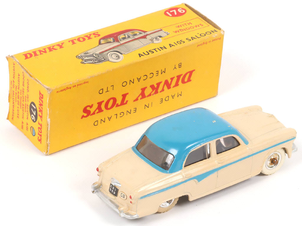 Lot 198 - DINKY TOYS (GB) (1)