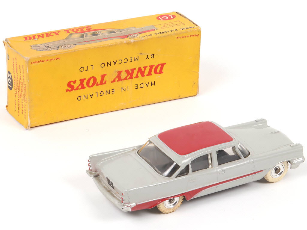Lot 199 - DINKY TOYS (GB) (1)