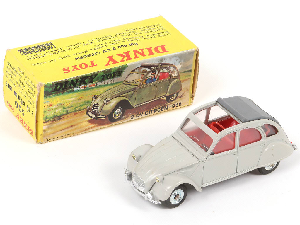 Lot 230 - DINKY TOYS (FRANCE) (1)