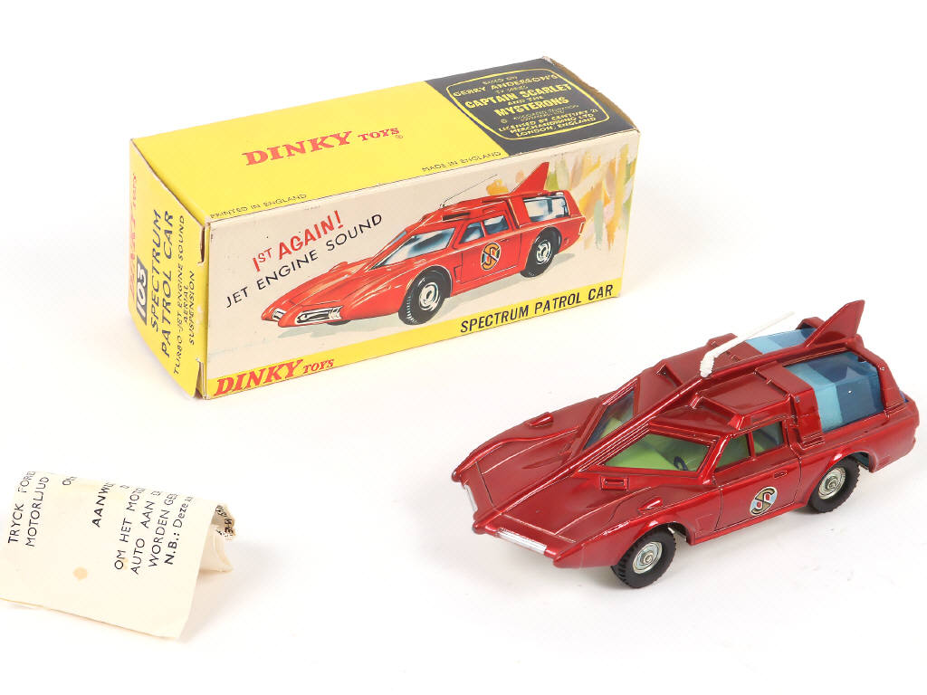 Lot 200 - DINKY TOYS (GB) (1)