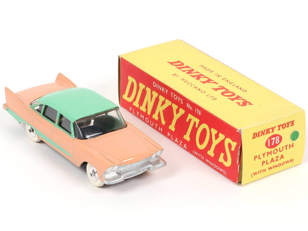 Lot 222 - DINKY TOYS (GB) (1)