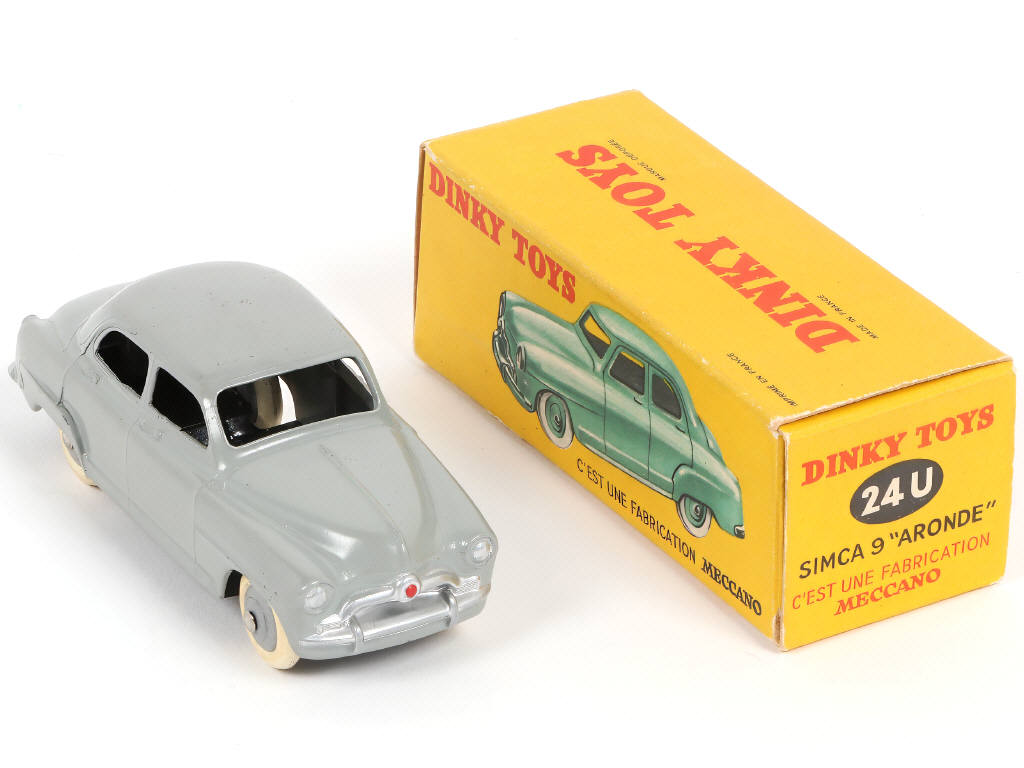 Lot 274 - DINKY TOYS (FRANCE) (1)