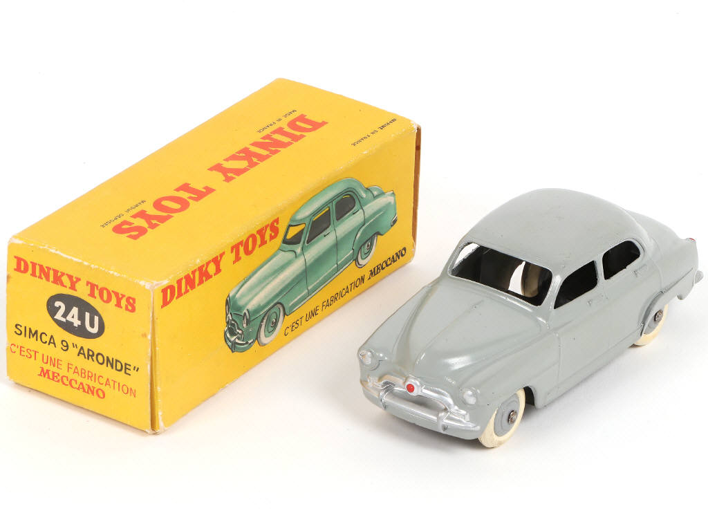 Lot 274 - DINKY TOYS (FRANCE) (1)
