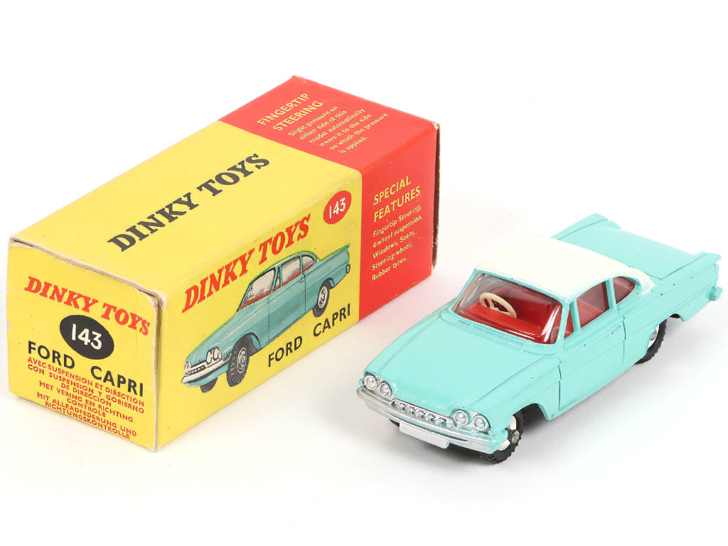 Lot 215 - DINKY TOYS (GB) (1)