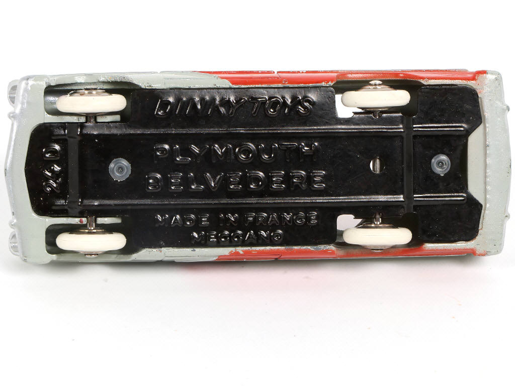 Lot 273 - DINKY TOYS (FRANCE) (1)