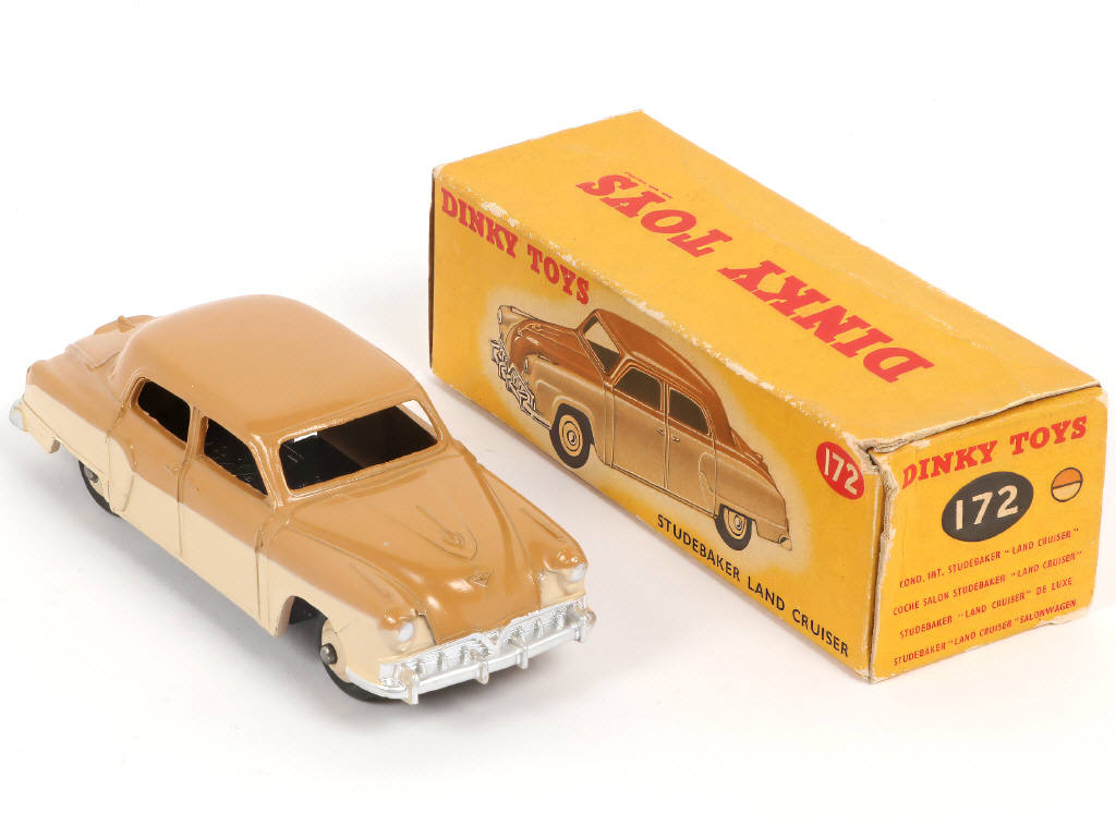 Lot 220 - DINKY TOYS (GB) (1)