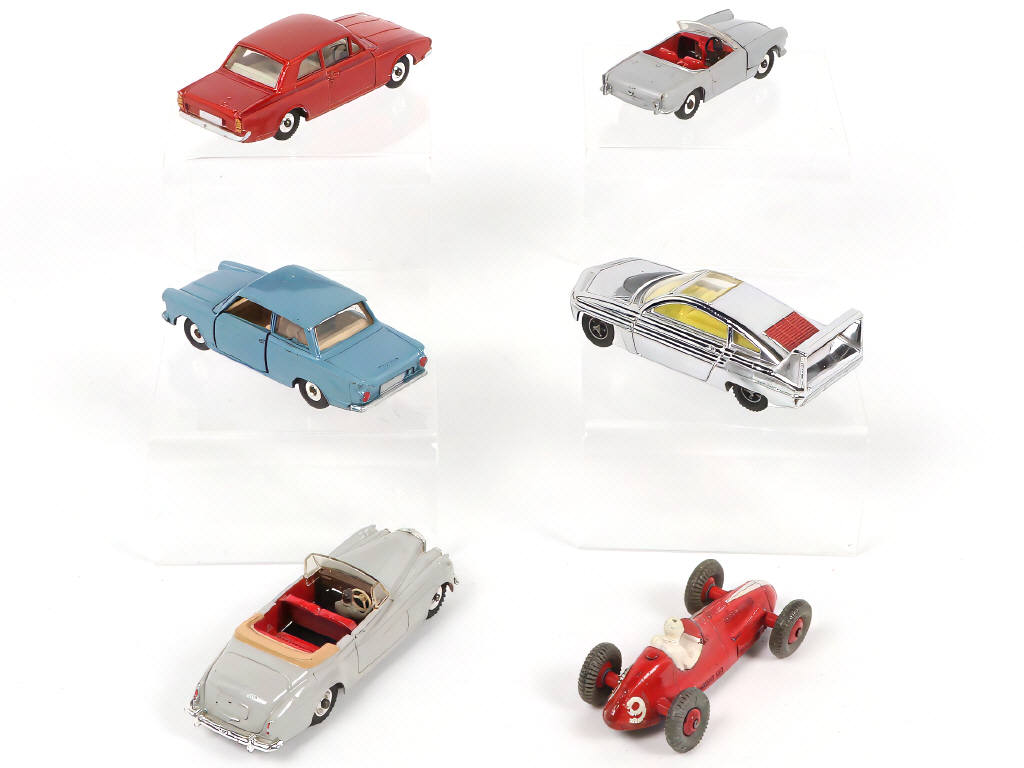 Lot 273 - DINKY TOYS (GB) (6)