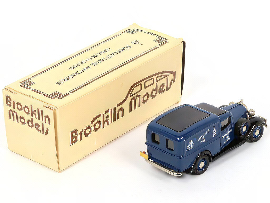 Lot 141 - BROOKLIN MODELS (GB) (1)