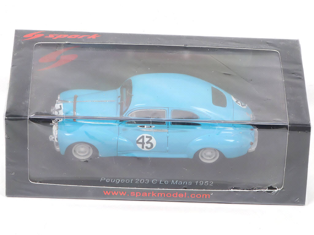 Lot 73 - SPARK (MACAU) (3)