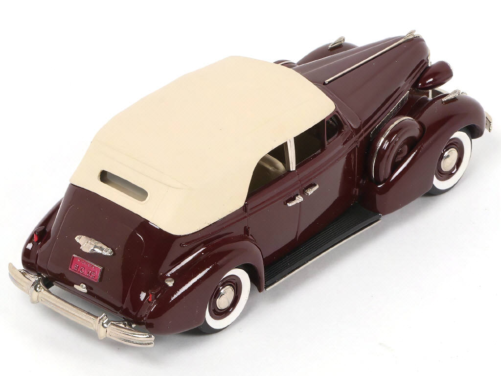 Lot 155 - BROOKLIN MODELS (GB) (1)