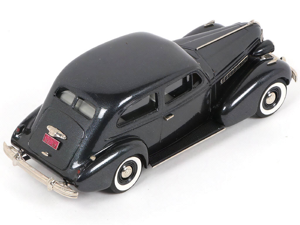 Lot 156 - BROOKLIN MODELS (GB) (1)