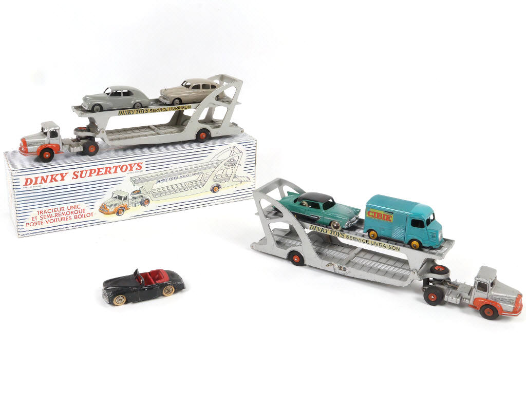 Lot 340 - DINKY TOYS (FRANCE) (7)