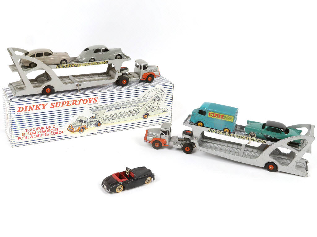 Lot 340 - DINKY TOYS (FRANCE) (7)
