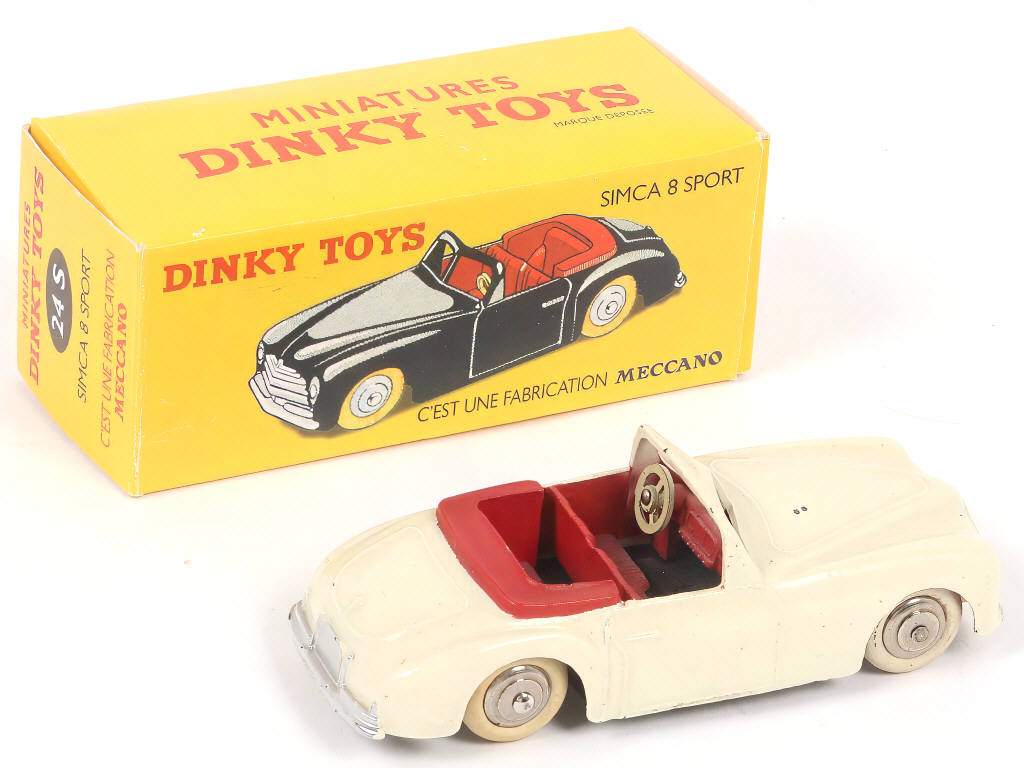 Lot 302 - DINKY TOYS (FRANCE) (1)
