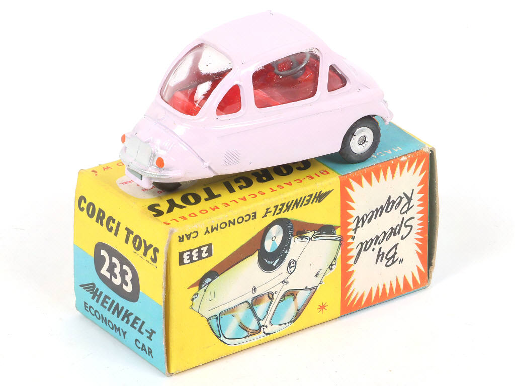 Lot 167 - CORGI TOYS (GB) (1)