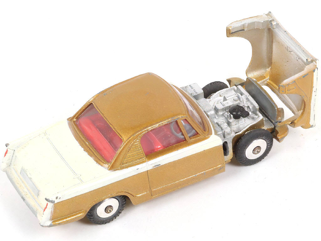 Lot 165 - CORGI TOYS (GB) (1)