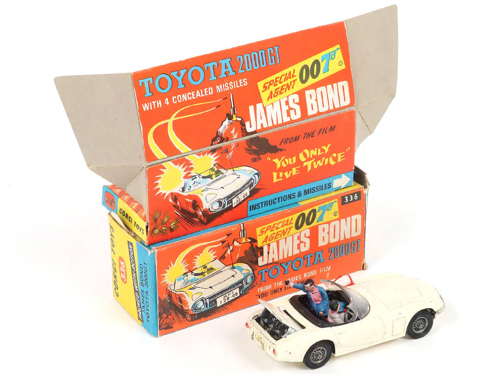Lot 172 - CORGI TOYS (GB) (1)